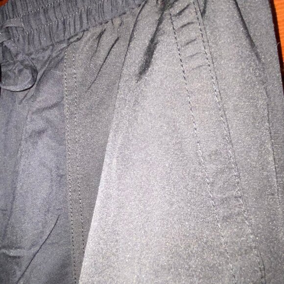 GAP Black Pants with Elastic / Drawstring Waist Medium NWOT - Picture 3 of 13